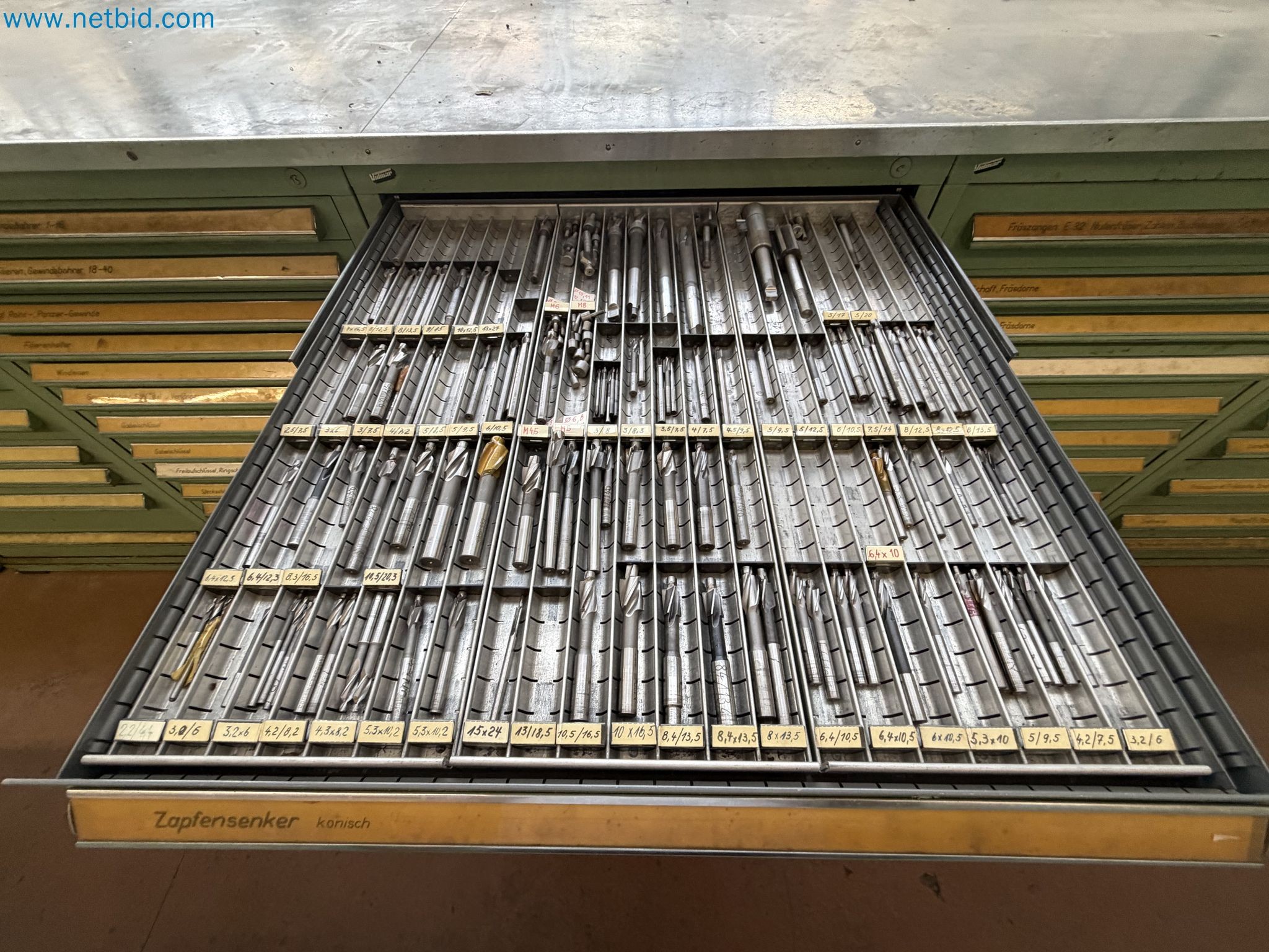 Inhalt Schubladenschrank